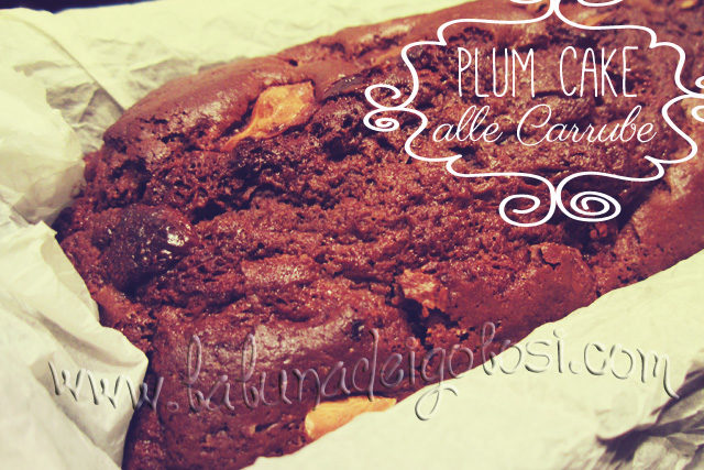 Plum cake carrube